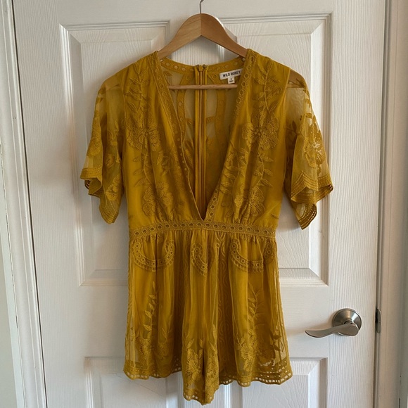 Wild Honey - Lace Romper - Picture 1 of 2
